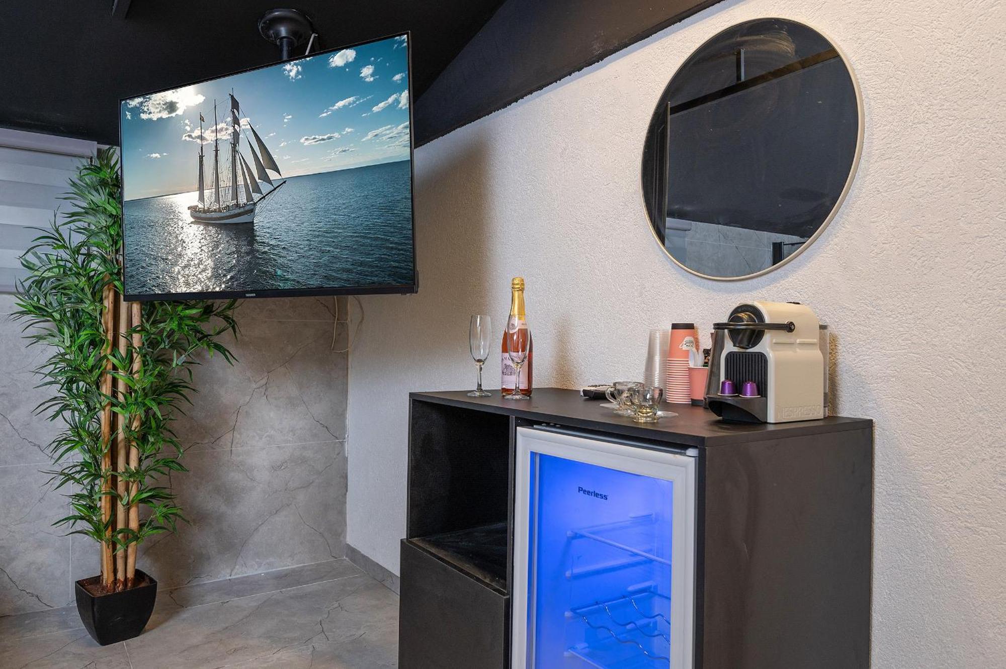 Lago Suites Hotel Gerusalemme Esterno foto