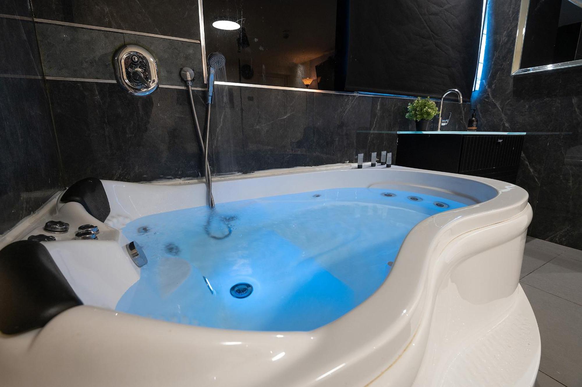 Lago Suites Hotel Gerusalemme Esterno foto