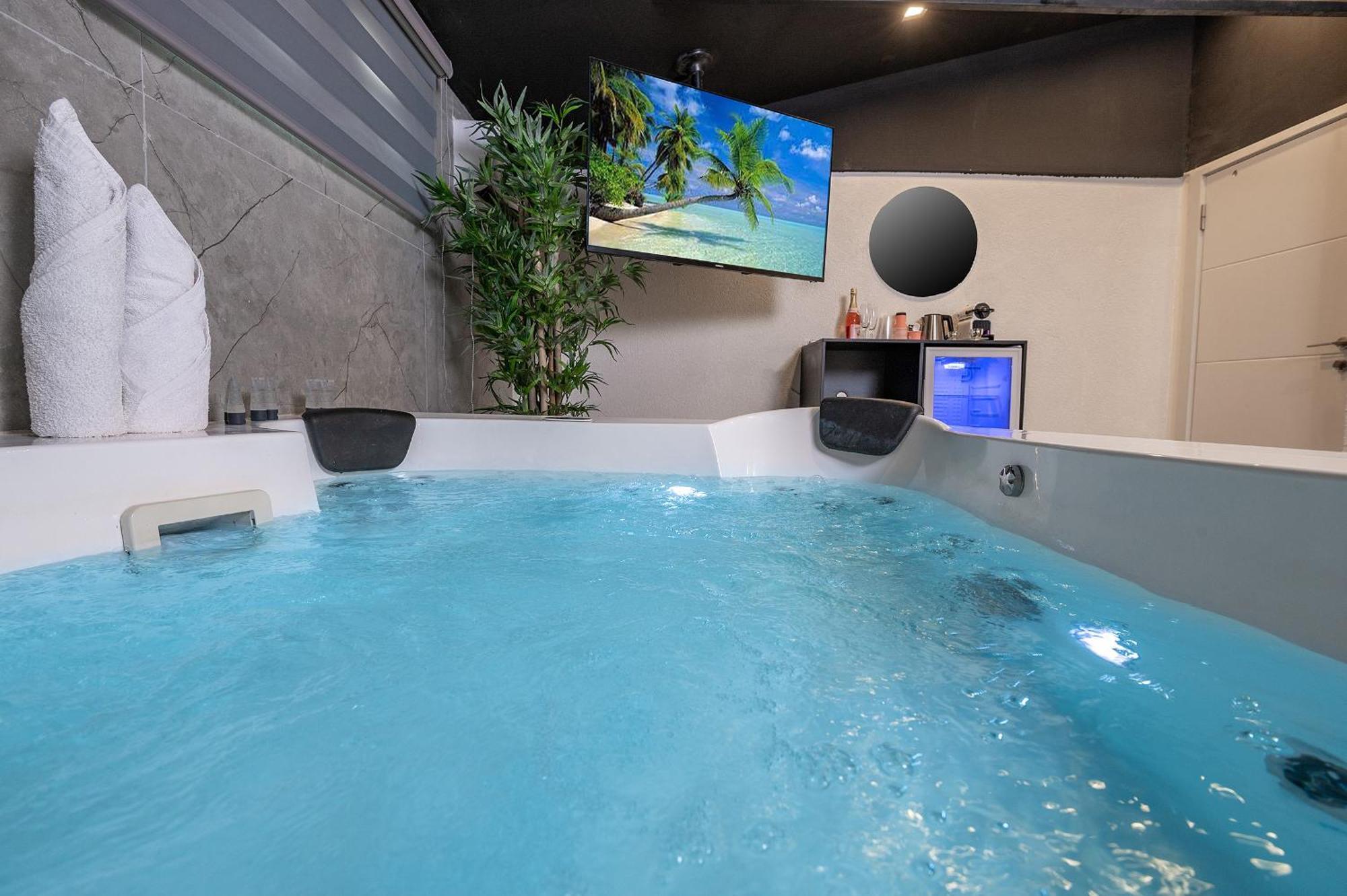 Lago Suites Hotel Gerusalemme Esterno foto