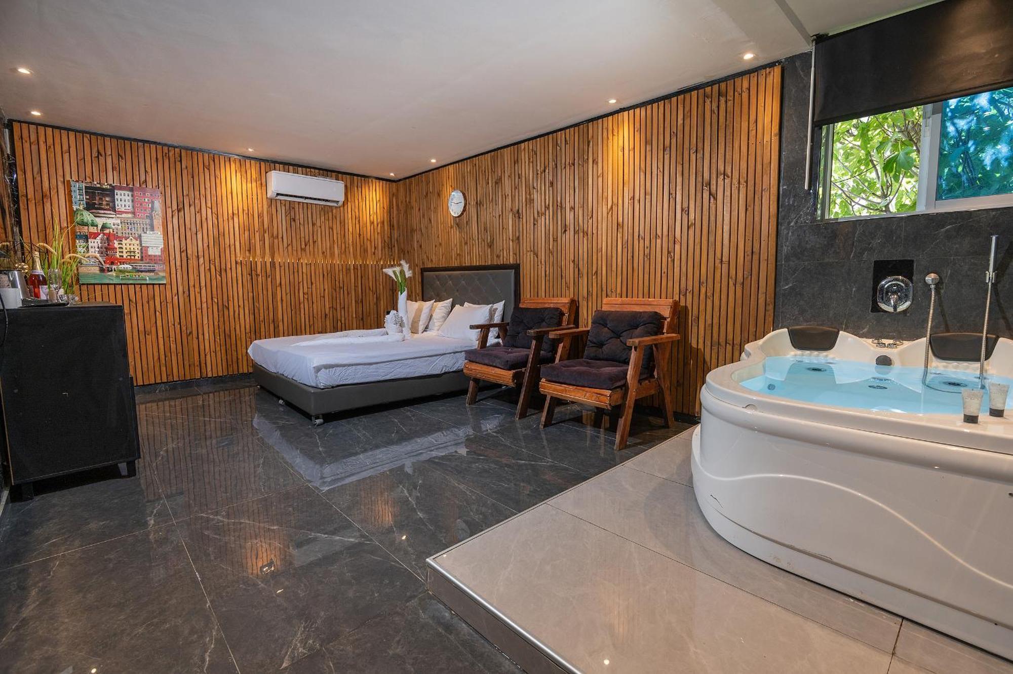 Lago Suites Hotel Gerusalemme Esterno foto